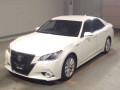 2013 Toyota Crown Hybrid