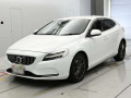 2017 Volvo V40