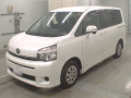 2013 Toyota Voxy