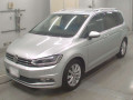 2016 Volkswagen Golf Touran