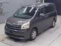 2010 Toyota Noah