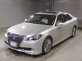 2015 Toyota Crown Majesta