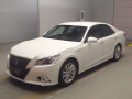 2013 Toyota Crown Hybrid