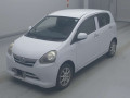 2013 Daihatsu Mira e:S