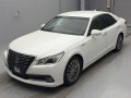 2013 Toyota Crown Hybrid