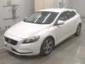 2016 Volvo V40