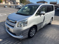 2009 Toyota Noah