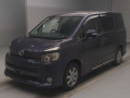 2007 Toyota Voxy