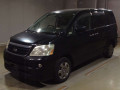 2005 Toyota Noah
