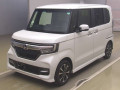2019 Honda N-BOX CUSTOM