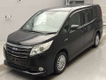 2015 Toyota Noah