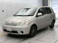 2003 Toyota Raum