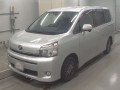 2012 Toyota Voxy