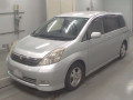 2005 Toyota Isis