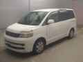 2005 Toyota Voxy