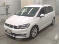 2017 Volkswagen Golf Touran