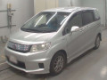 2013 Honda Freed spike hybrid