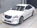 2004 Toyota Crown Majesta