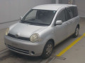 2005 Toyota Sienta
