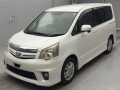 2011 Toyota Noah