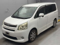 2007 Toyota Noah
