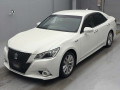2013 Toyota Crown Hybrid