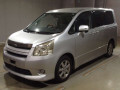 2007 Toyota Noah