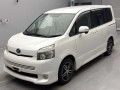 2009 Toyota Voxy