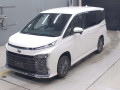2022 Toyota Voxy