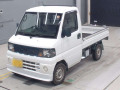 2011 Nissan Clipper Truck