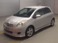 2005 Toyota Vitz