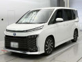 2022 Toyota Voxy