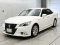 2013 Toyota Crown Hybrid