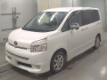 2009 Toyota Voxy