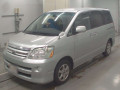 2007 Toyota Noah
