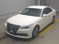 2013 Toyota Crown Hybrid