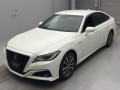 2019 Toyota Crown Hybrid