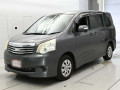 2013 Toyota Noah