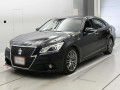 2013 Toyota Crown Hybrid