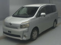 2007 Toyota Voxy