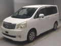 2011 Toyota Noah
