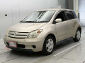 2003 Toyota IST