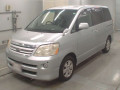 2006 Toyota Noah