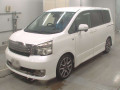 2013 Toyota Voxy