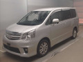 2013 Toyota Noah