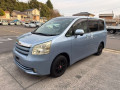 2007 Toyota Noah