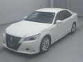 2015 Toyota Crown Hybrid