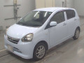 2013 Daihatsu Mira e:S