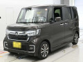 2022 Honda N-BOX CUSTOM