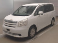 2009 Toyota Noah